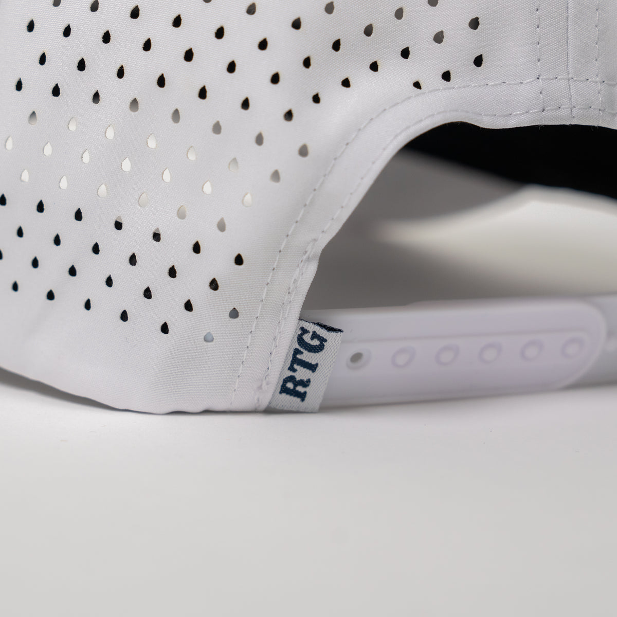 Fairway Performance Cap | Home